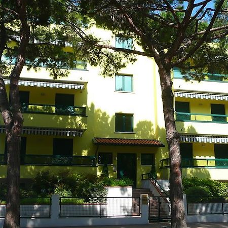 Residence Pineta - Agenzia Cocal Caorle Bagian luar foto
