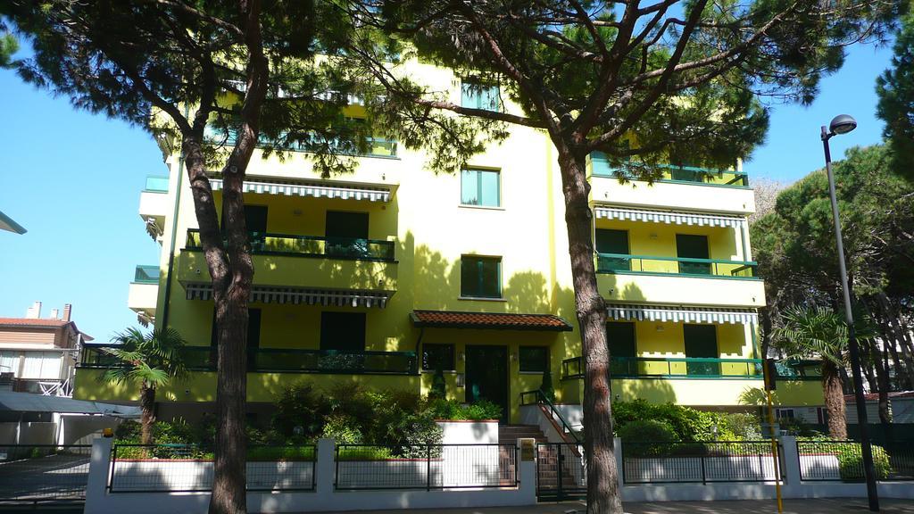 Residence Pineta - Agenzia Cocal Caorle Bagian luar foto
