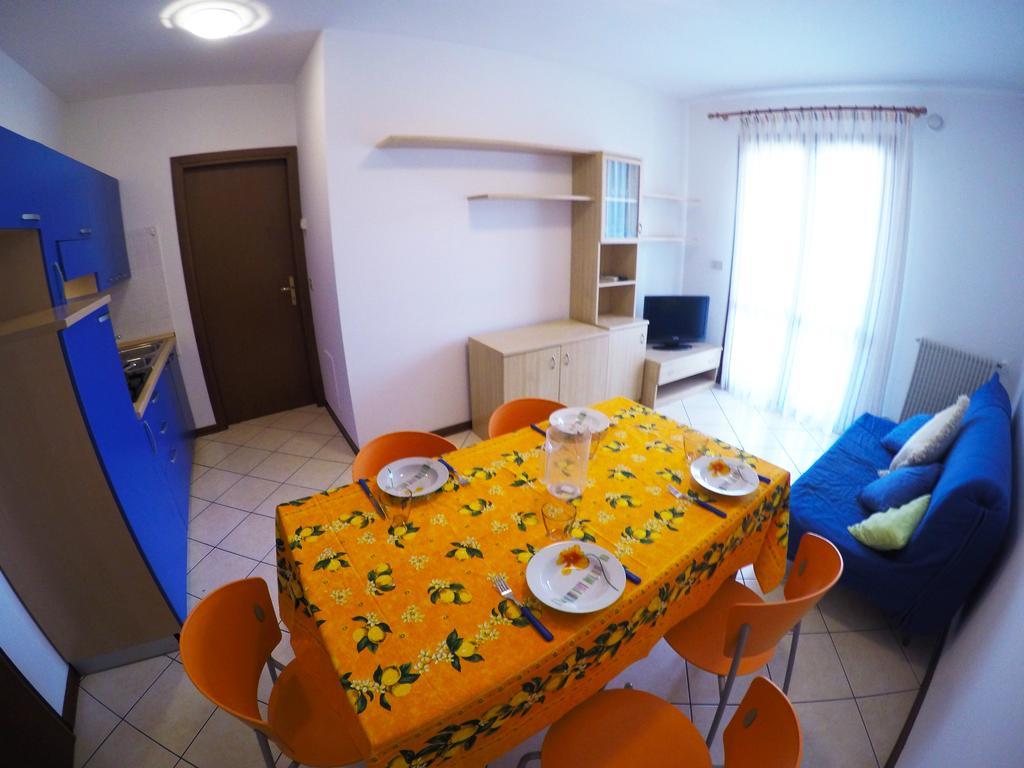 Residence Pineta - Agenzia Cocal Caorle Ruang foto